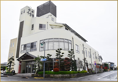 千登勢旅館外観